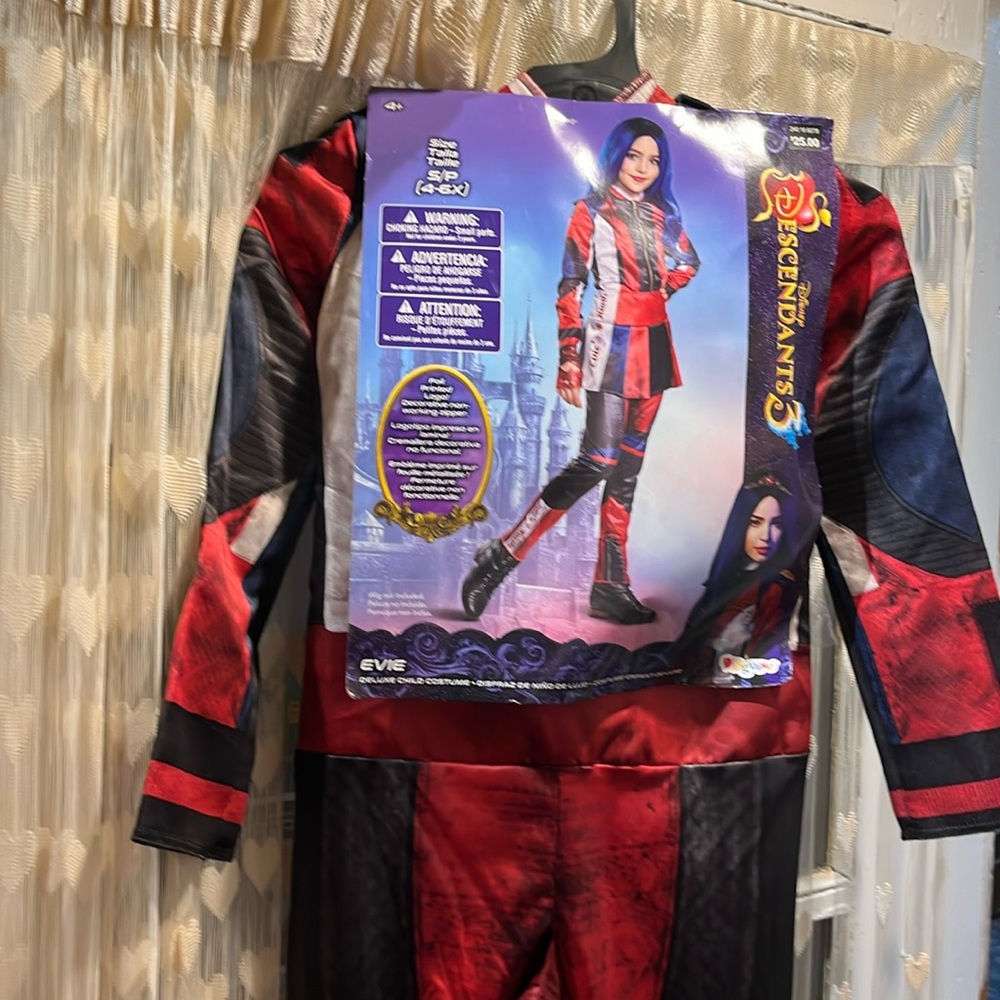 Disney Descendants 3 EVIE costume size small